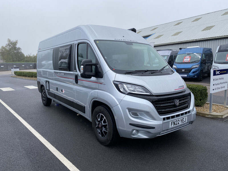 Auto-Trail V-Line 669 S
